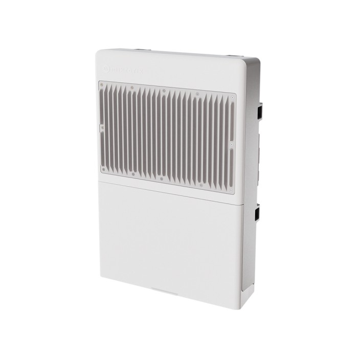 Коммутатор MikroTik CSS610-8P-2S+OUT